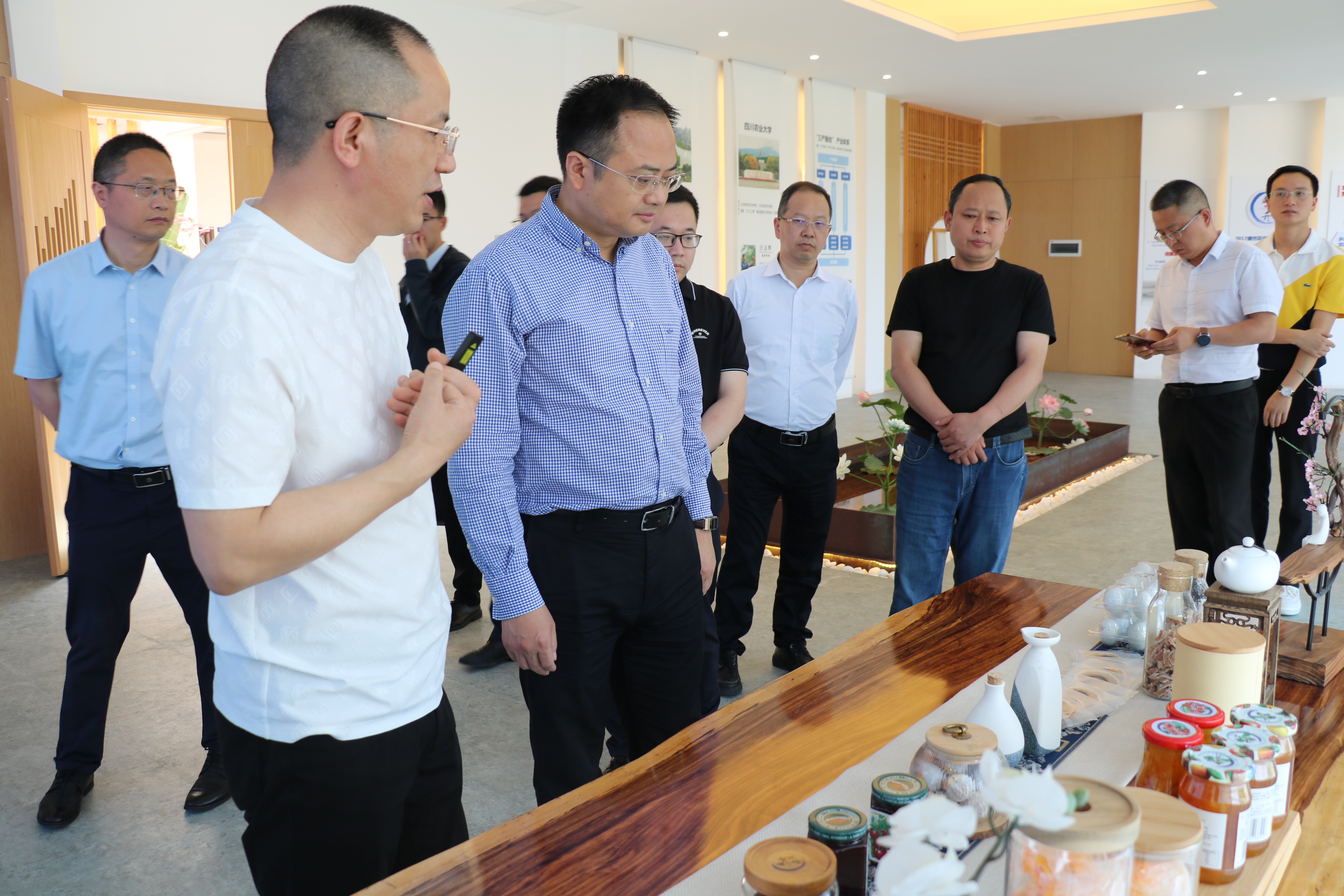 狼人无码精华av午夜精品